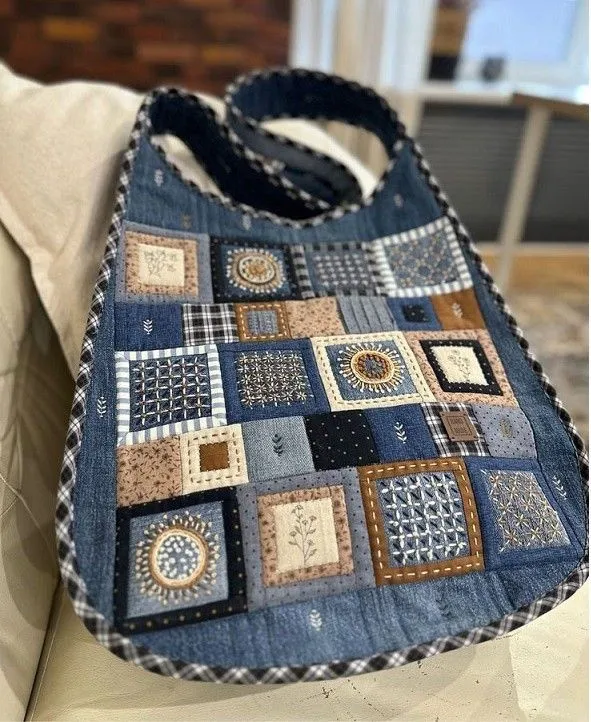 Detailed guide to making a patchwork denim bag