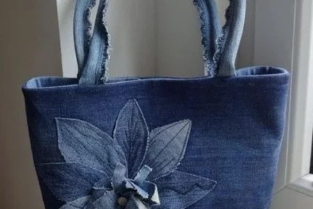 Detailed Guide to Making a Denim Patchwork Bag